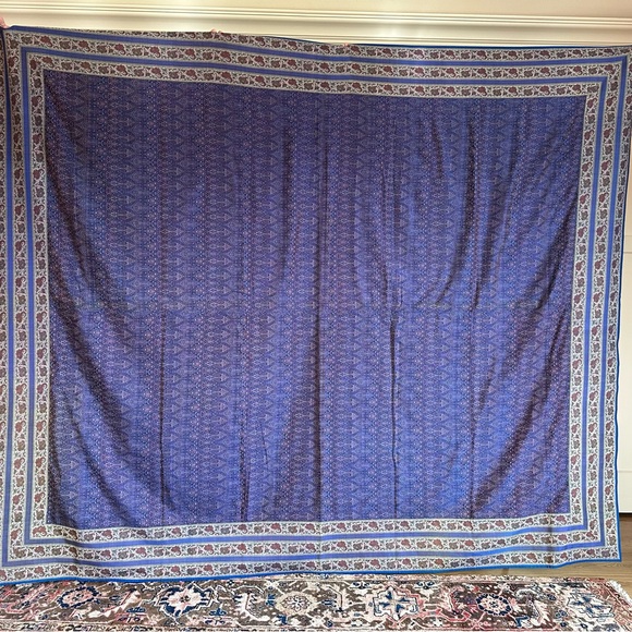 European Blue Wool Paisley Bed Cover, Three Contrasting Borders Queen 105" x 89" - Picture 4 of 13